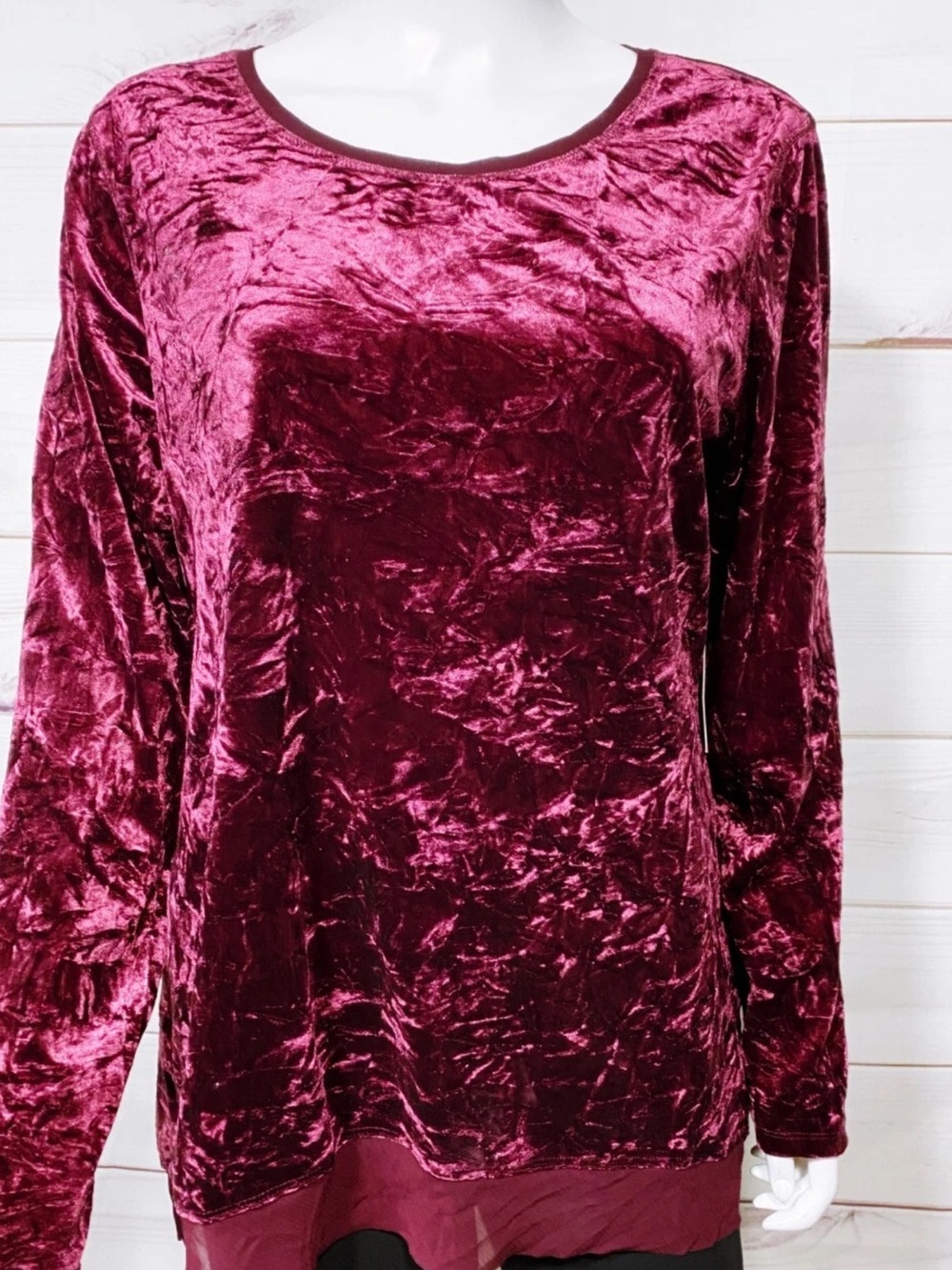 Simply Vera Vera Wang Crushed Velvet Long Sleeve Top in Burgundy‎ Large